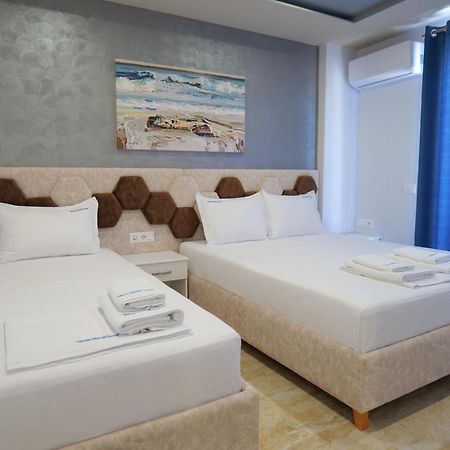 3 Islands 2 Hotel Ksamil Bagian luar foto