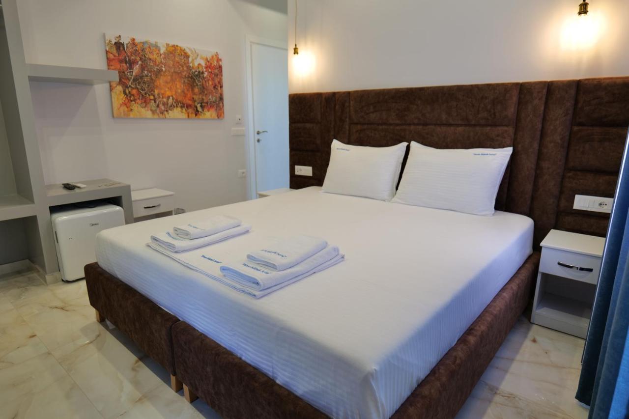 3 Islands 2 Hotel Ksamil Bagian luar foto